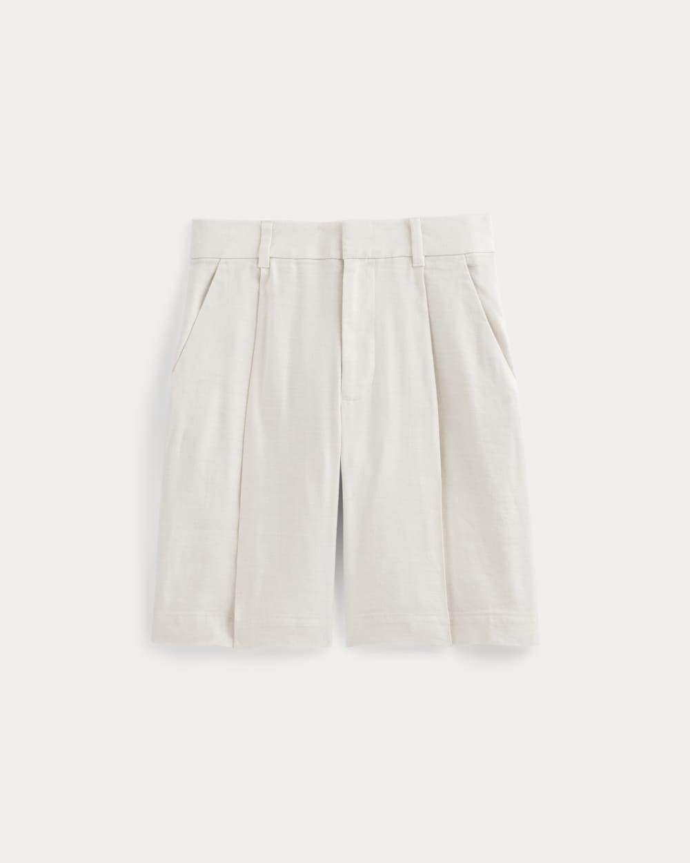 The Pleated Short in Stretch Linen in Natural Chambray — alternate view