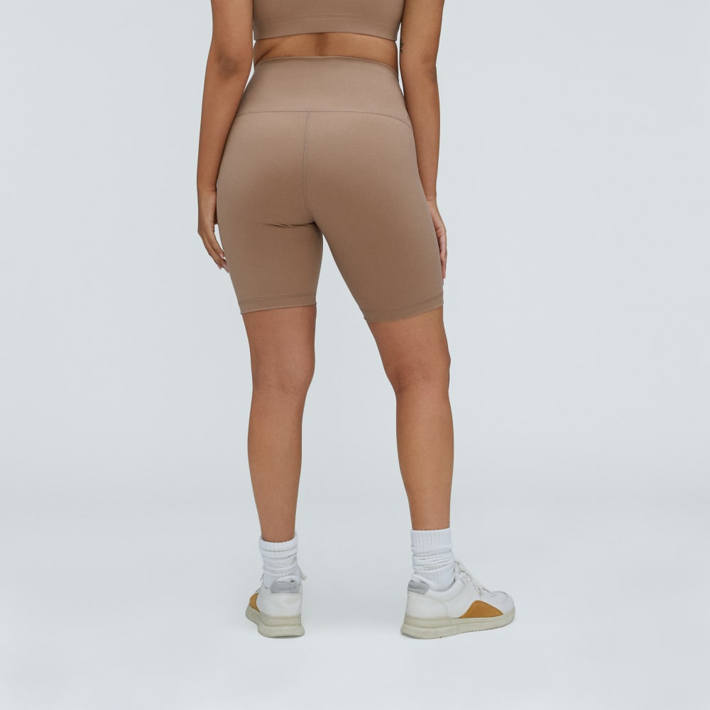 The Perform Bike Short in Cocoa — detail view