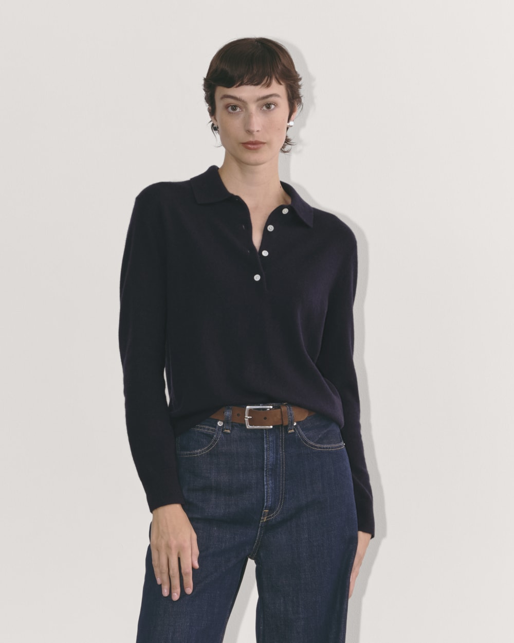 The Classic Polo in Cashmere in Navy — front view