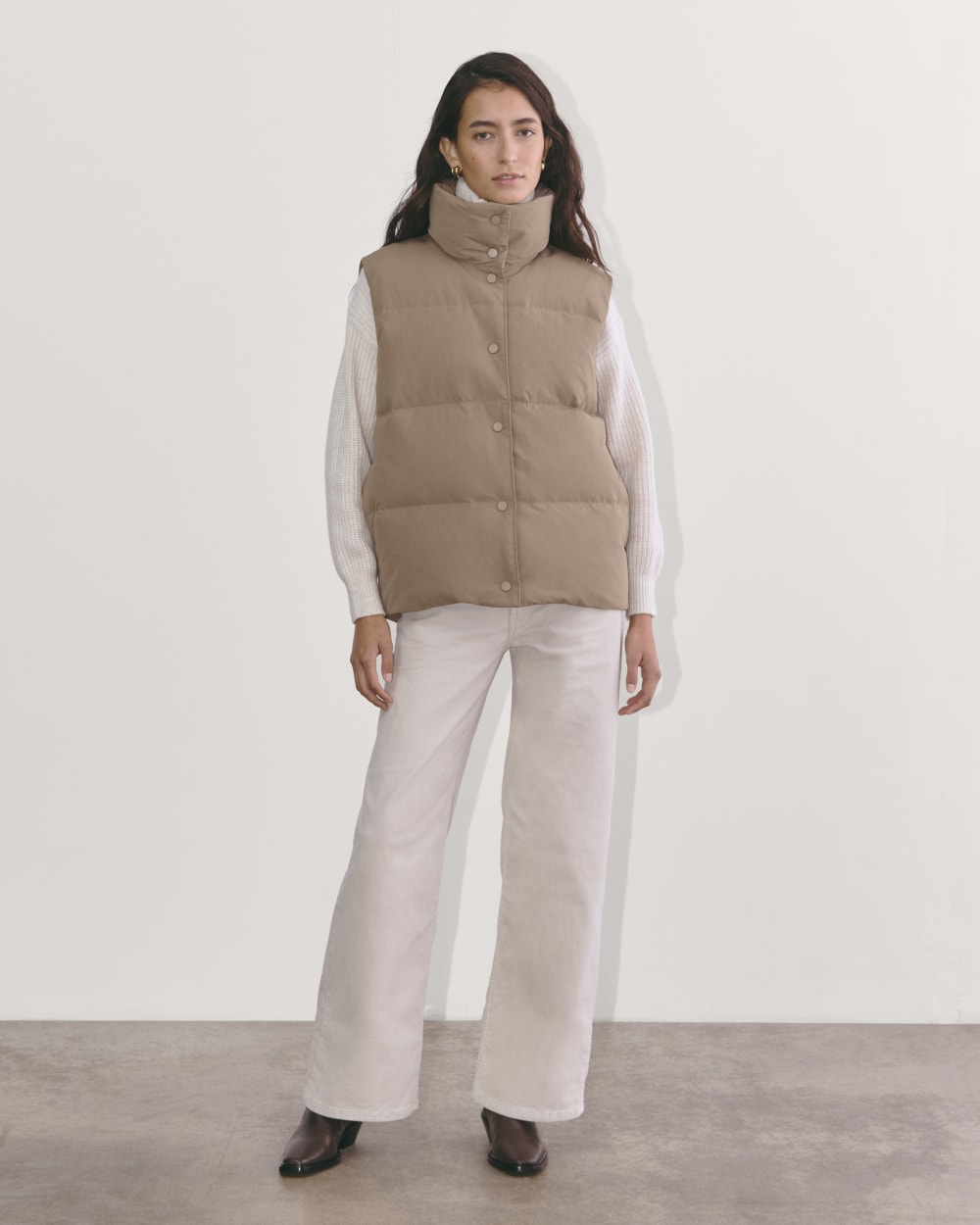 The Puffer Vest in Taupe Grey — detail view