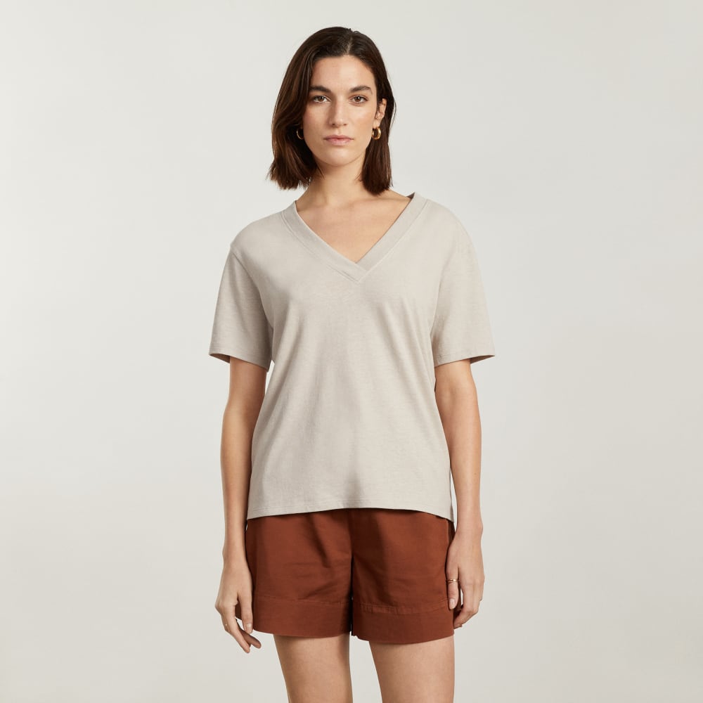 The Vintage V-Neck Hemp Tee in Moonlit Cloud — alternate view