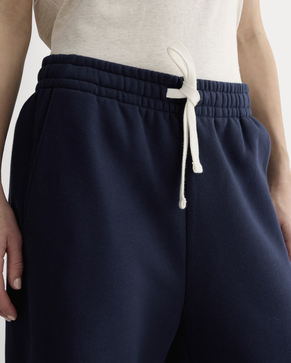 Luxe Fleece Barrel Sweatpant in Navy — detail view