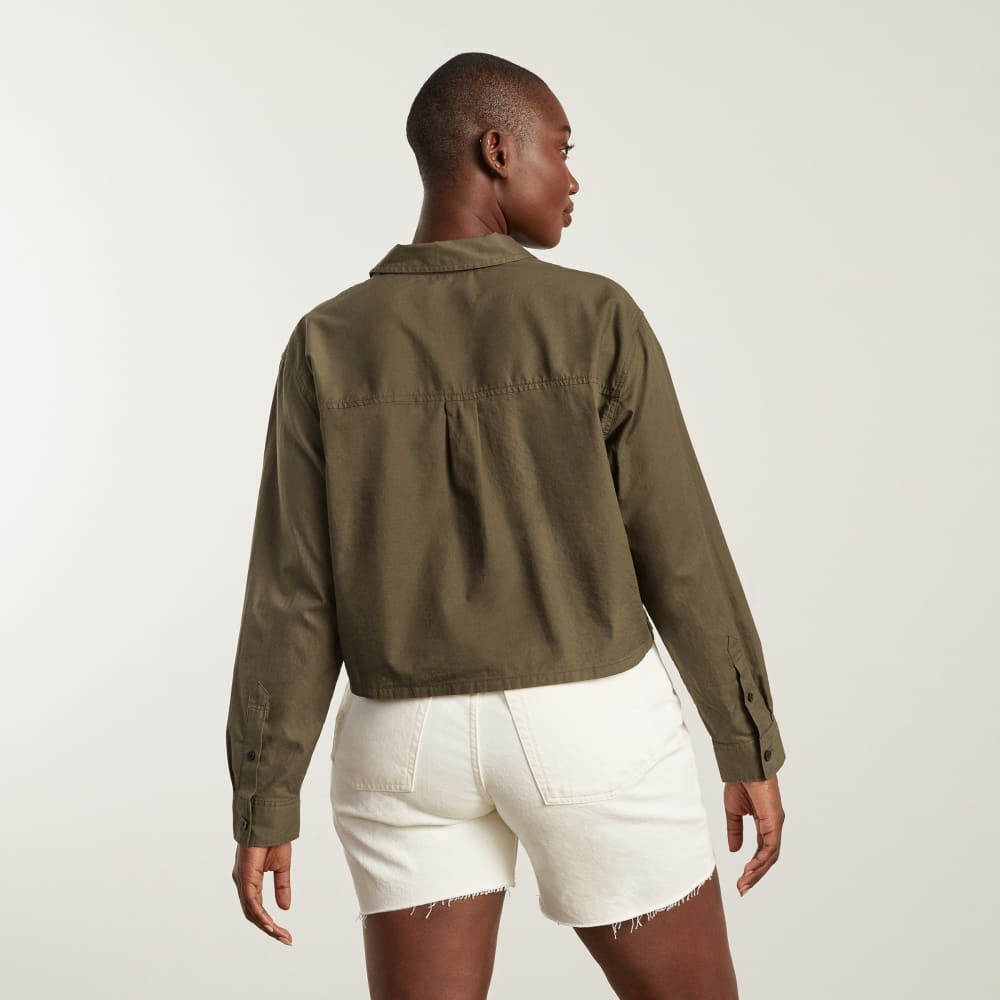 The Way-Short Shirt in Silky Cotton in Beech — detail view