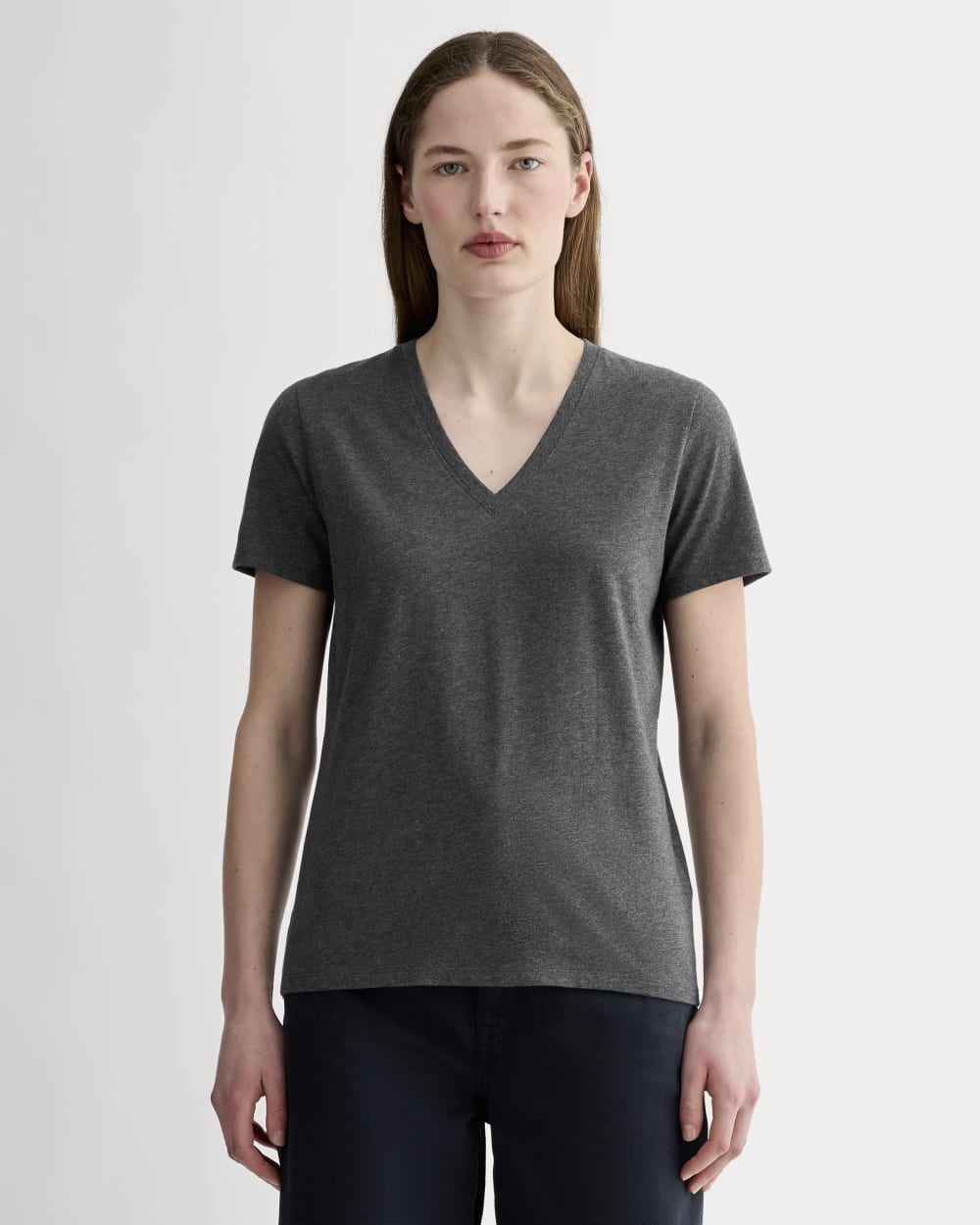 The Slim V-Neck Tee in Essential Cotton in Heathered Soot — front view