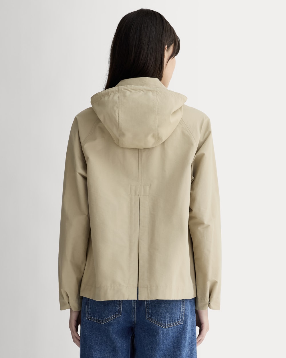 The Short Anorak in Trench Coat Khaki — detail view