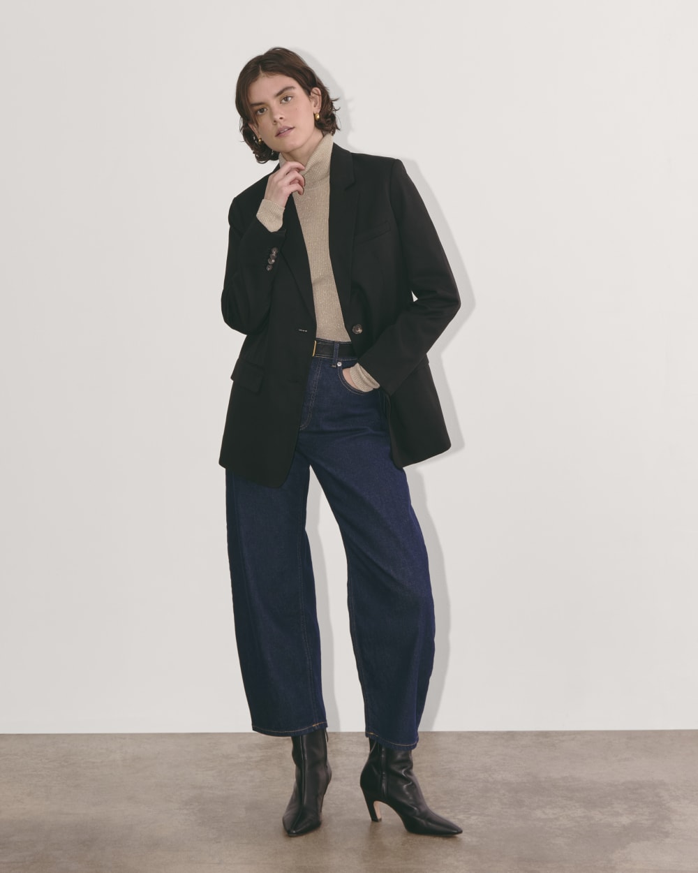 The Turtleneck in Lurex Merino in Gold — detail view