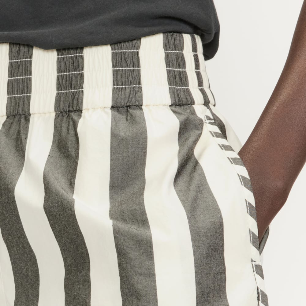 The Poplin Boxer Short in Bone / Black — detail view