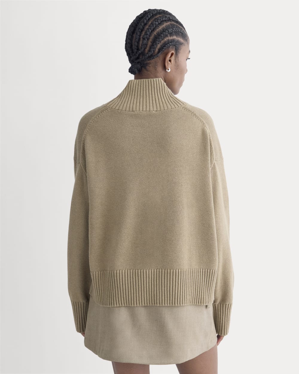 The Boxy Turtleneck in Everyday Cotton in Dark Heathered Camel — detail view