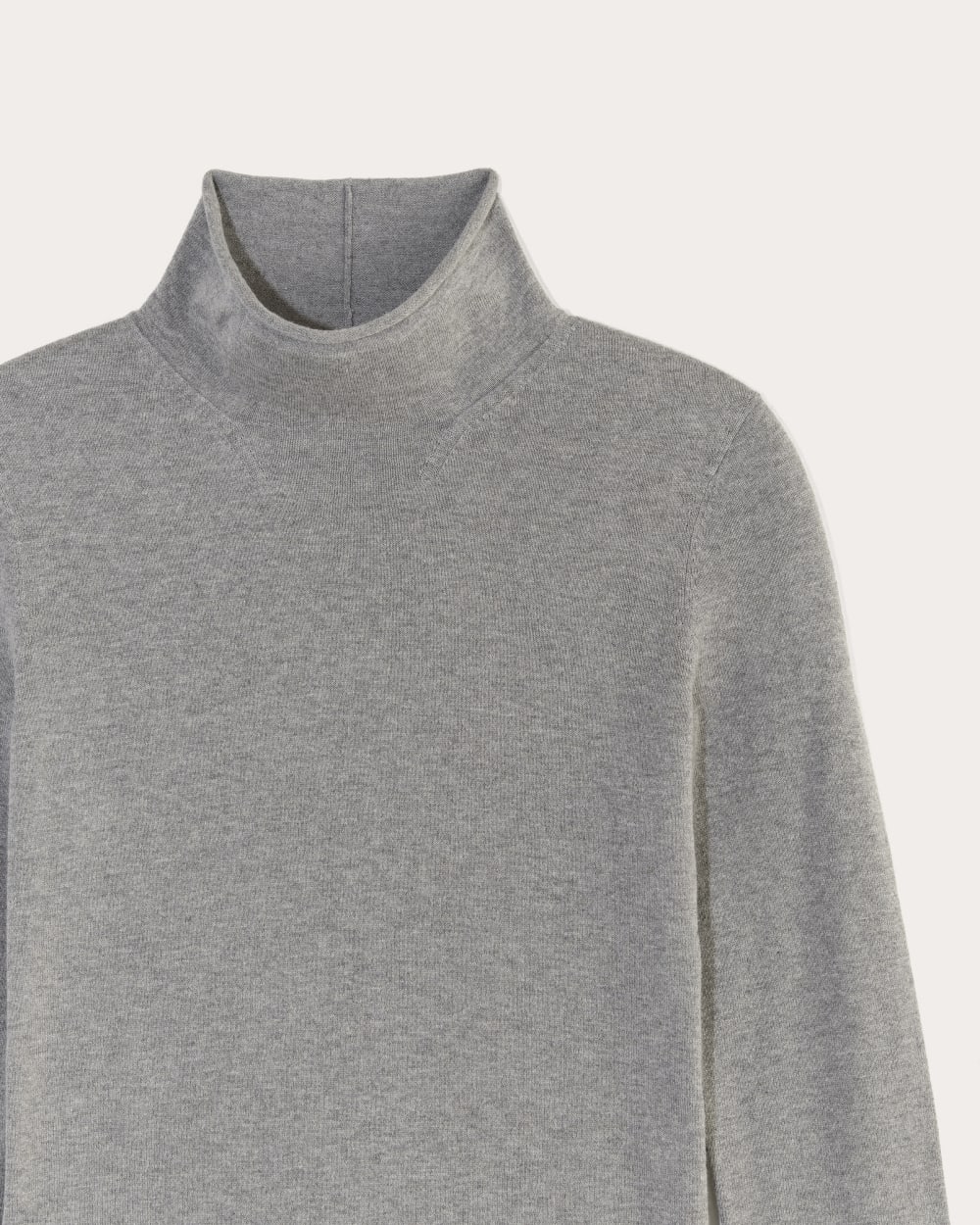 The Funnel Neck in Cotton Cashmere in Heather Charcoal — detail view