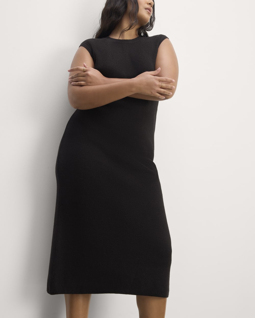 The Midi Dress in Everyday Cotton in Black — detail view