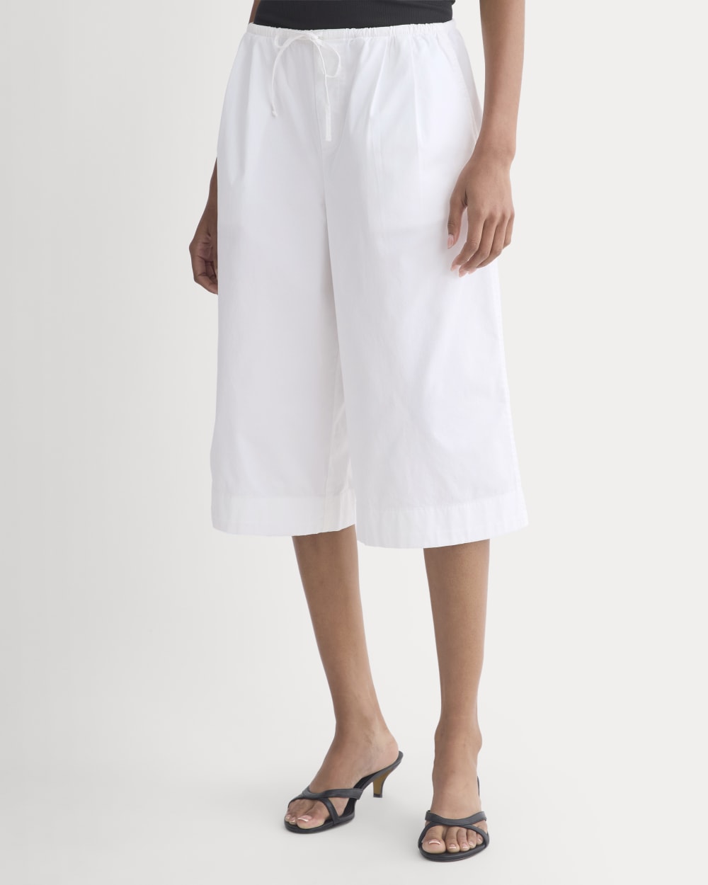 Easy Long Short in White — detail view