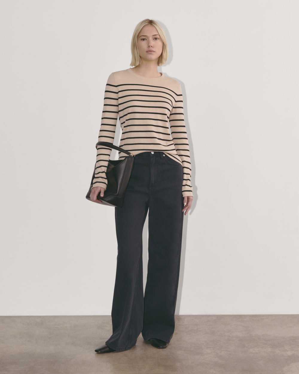 The Crew in Cotton Cashmere in Powder / Black — detail view