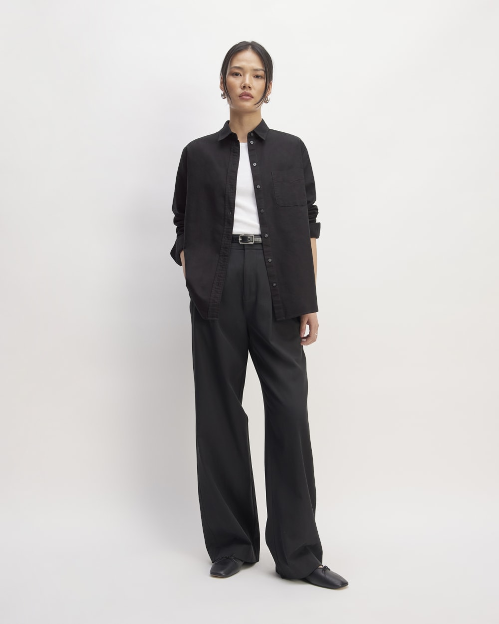The Must-Have Oxford Shirt in Black — detail view