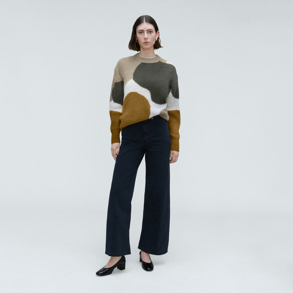 The Cocoon Crew in Alpaca in Neutral Camo — detail view