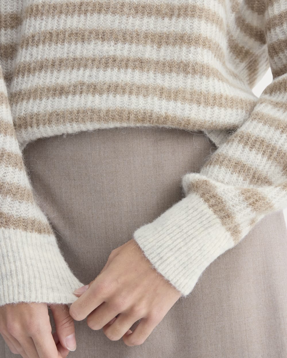 The Cocoon Crew in Alpaca in Mallow Heather/Camel — detail view