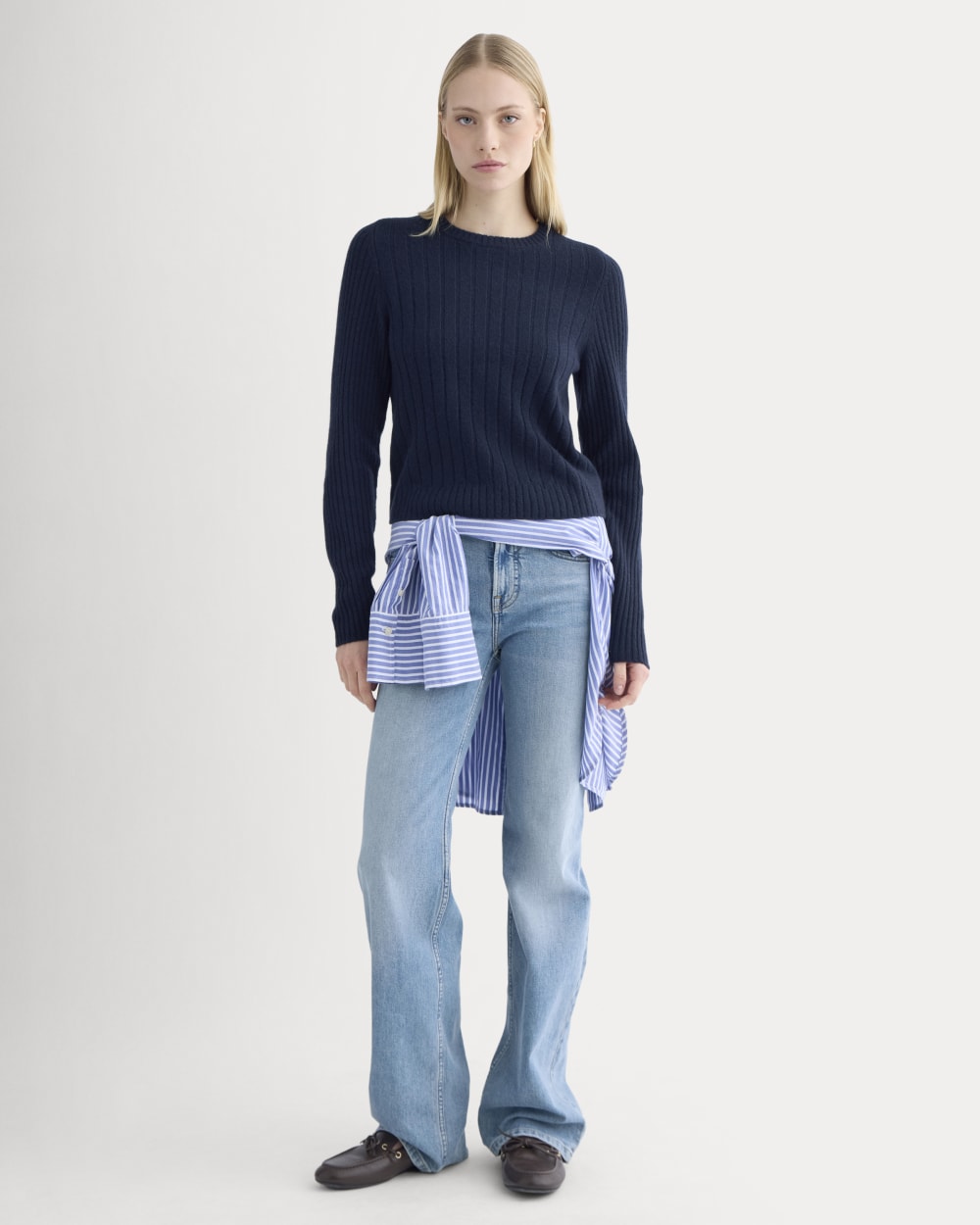 Mix Ribbed Crew in Cashmere in Navy — detail view