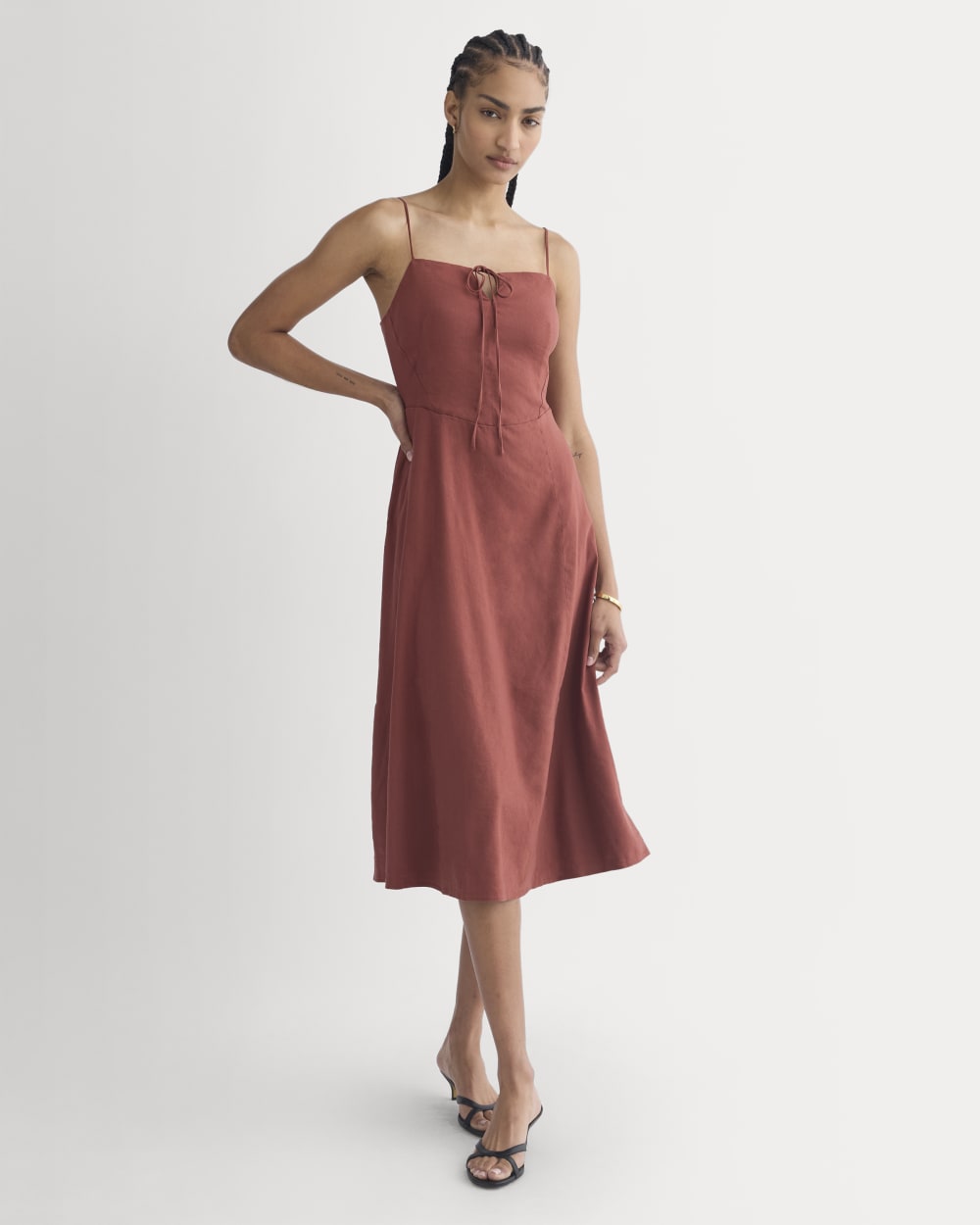 Tie-Neck Dress in Stretch Linen in Henna Red — detail view