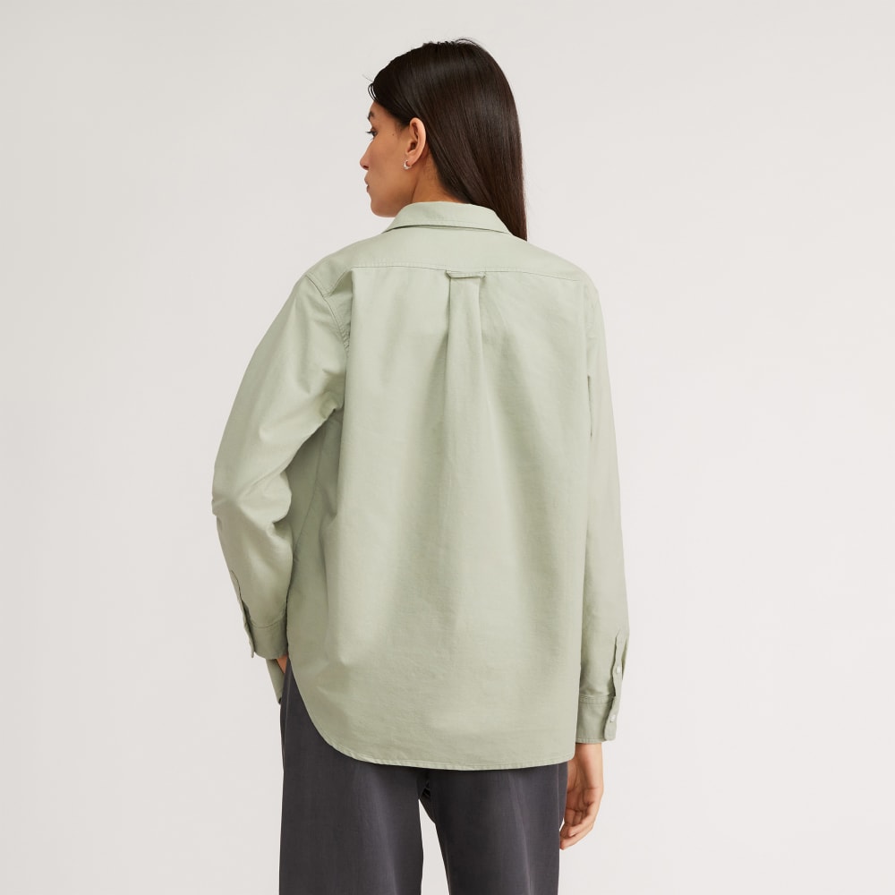 The Must-Have Oxford Shirt in Seagrass — detail view