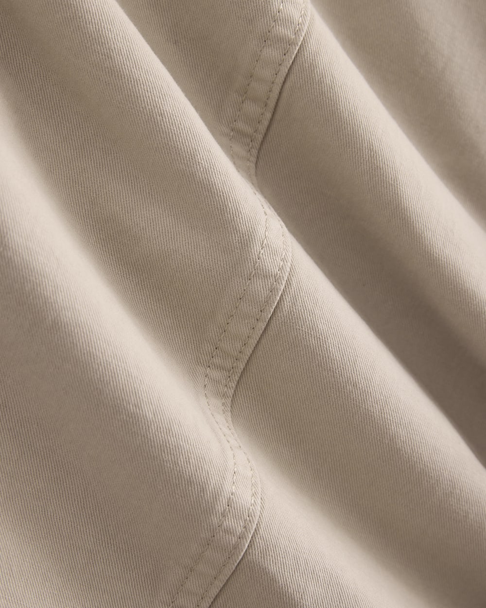 Seamed Wide-Leg Pant in Trench Coat Khaki — detail view