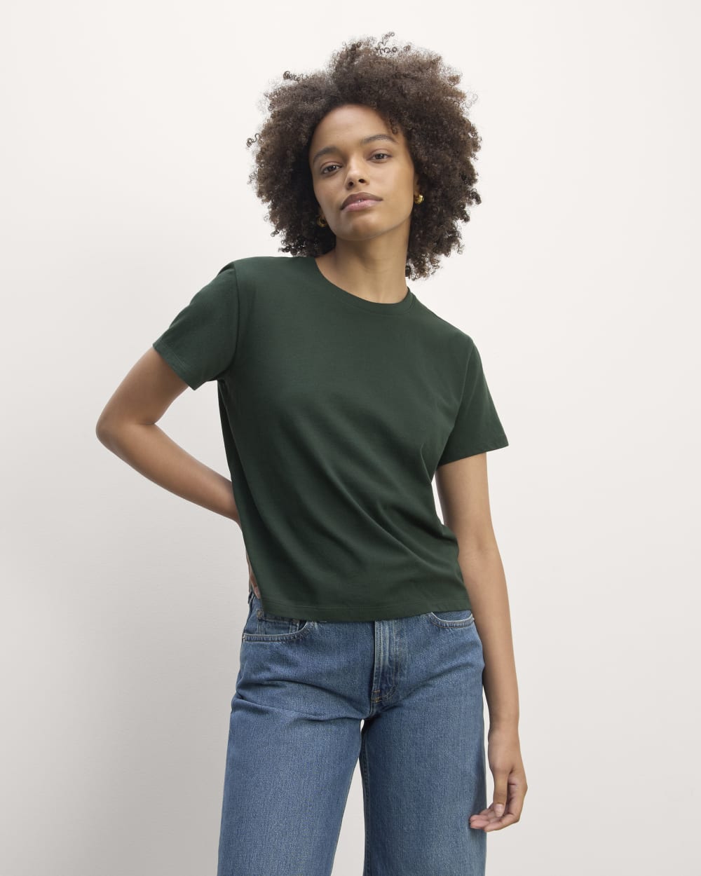The Box-Cut Tee in Essential Cotton in Scarab — front view