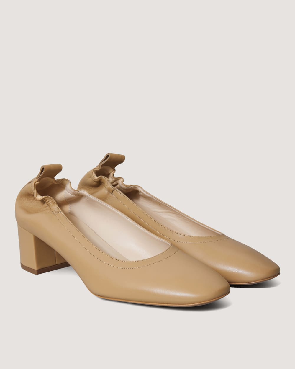 The Day Heel in Narrow Fit in Light Taupe — detail view