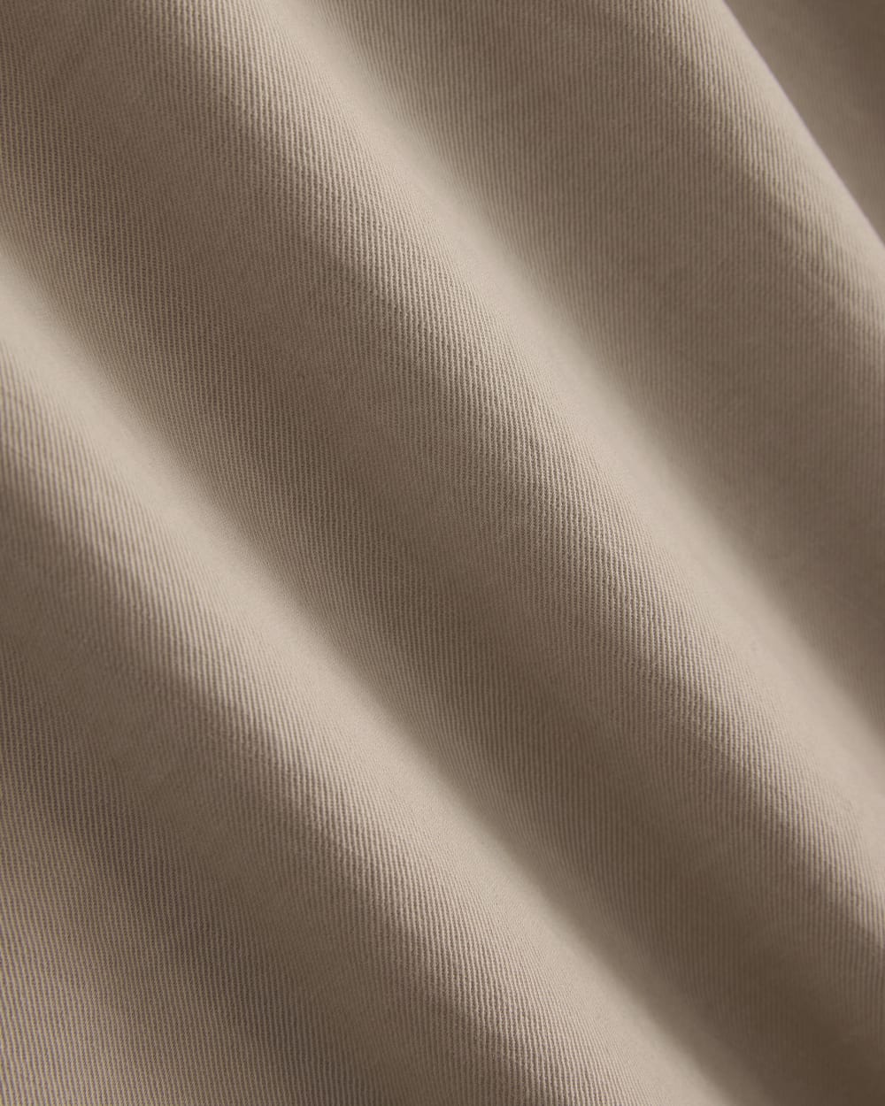 The Everywhere Pant in Trench Coat Khaki — detail view