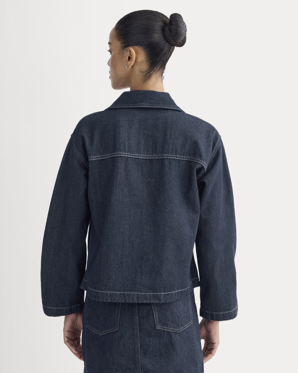 The Cropped Denim Tunic in Tungsten Rinse — detail view