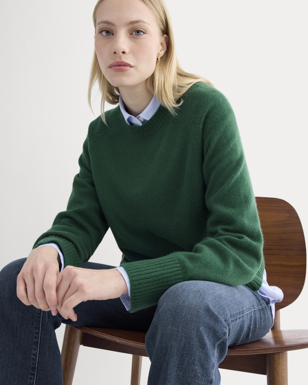 The Boxy Crew in Cashmere in Hunter Green — front view