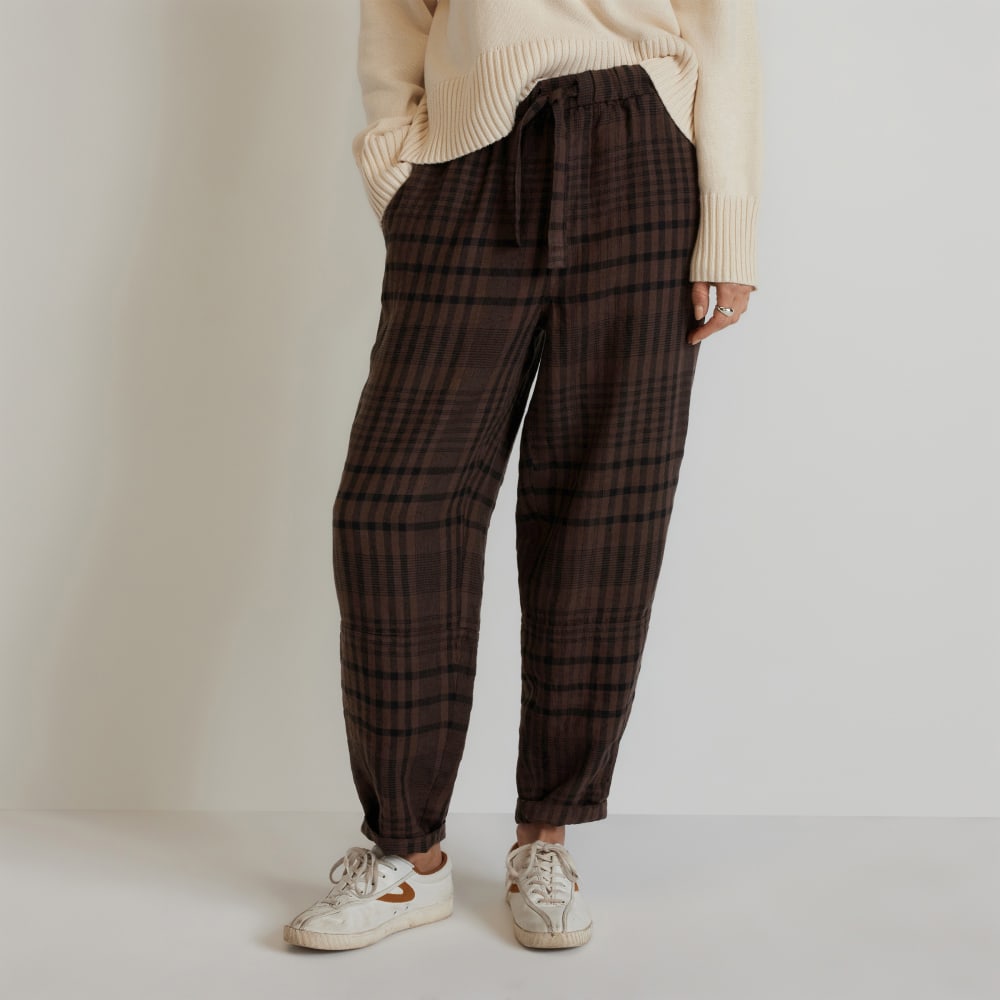 The Linen Pull-On Barrel Pant in Chocolate Brown / Black — front view