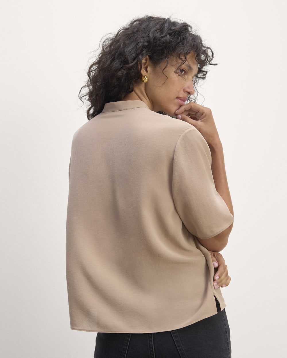 The Popover Top in Washable Silk in Chanterelle — detail view