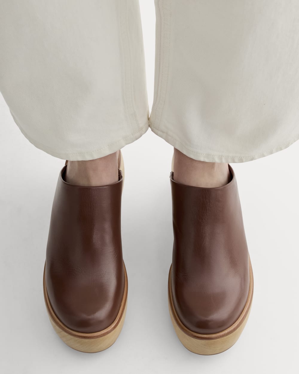 The Wooden Puffa Clog in Rum — detail view