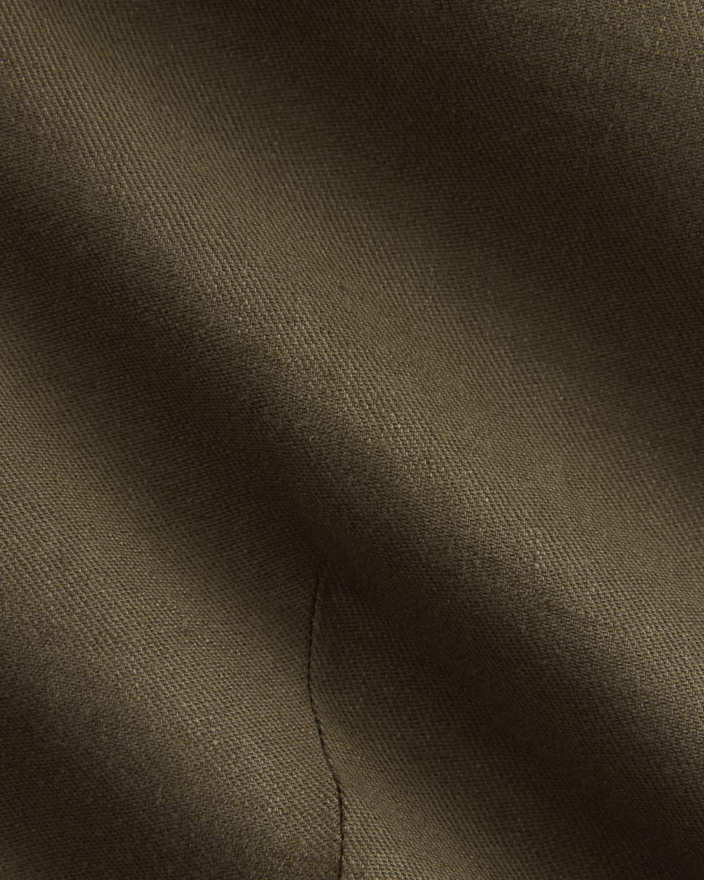 The Oversized Blazer in Stretch Linen in Beech — detail view