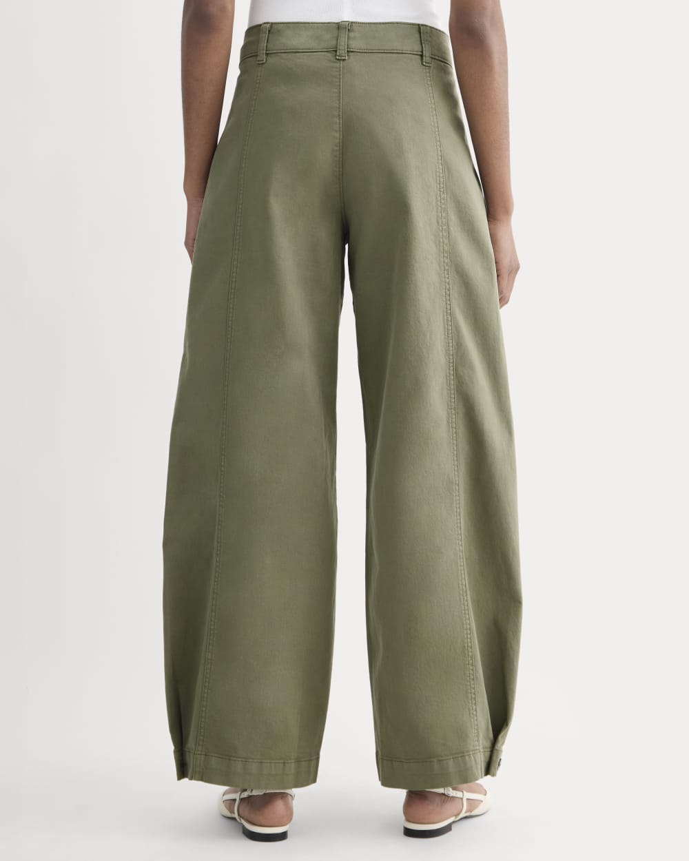 The Balloon Chino in Lichen Green — detail view