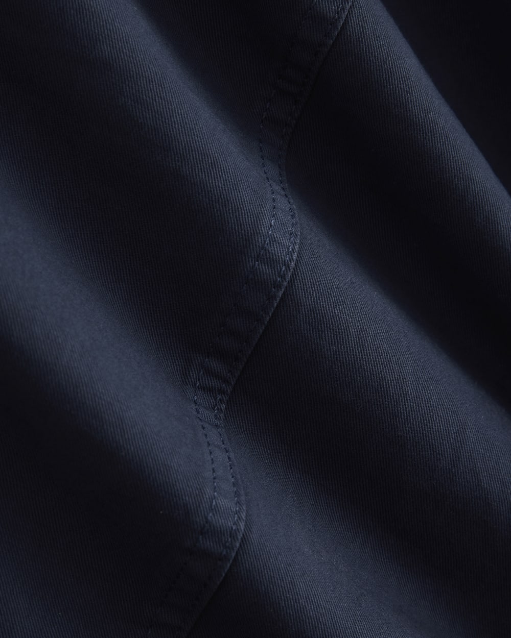 Seamed Wide-Leg Pant in Navy — detail view