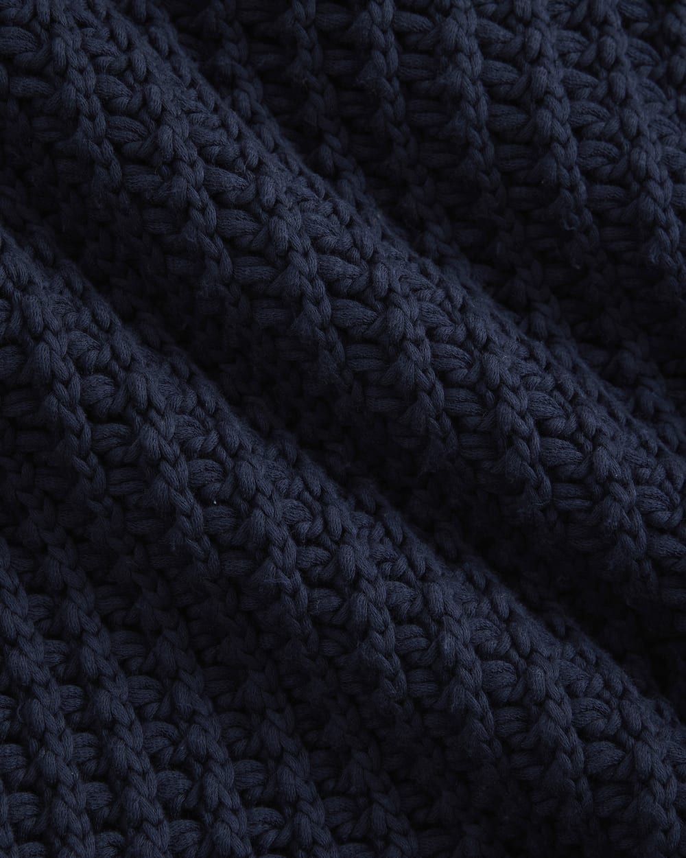 Open-Knit Crew in Elevated Cotton in Navy — detail view