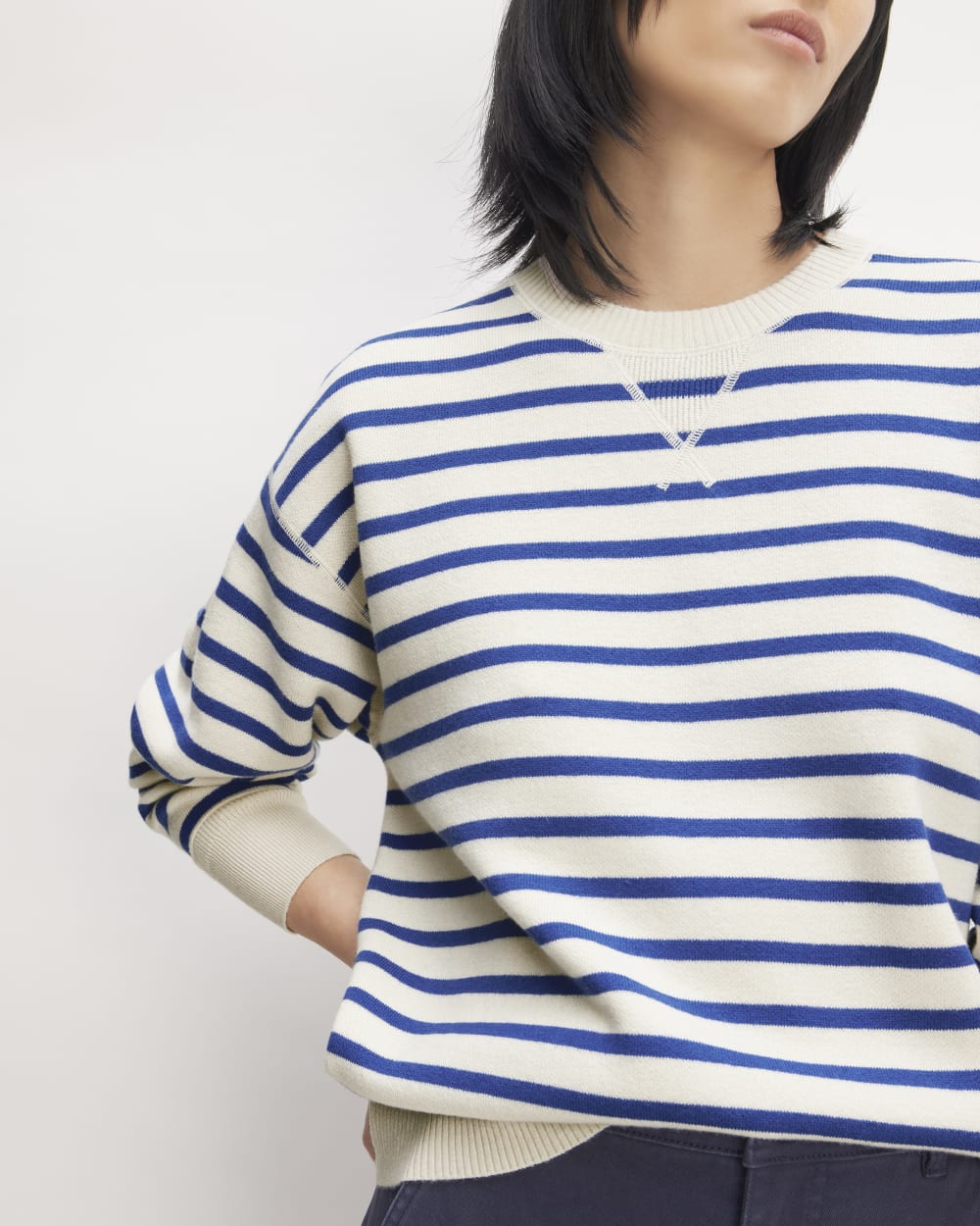 The Cotton-Merino Sweatshirt in Canvas / Lapis Blue — detail view