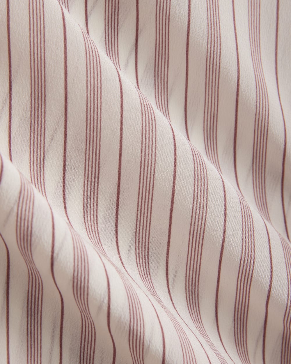 The Must-Have Shirt in Washable Silk in Bone / Rose — detail view