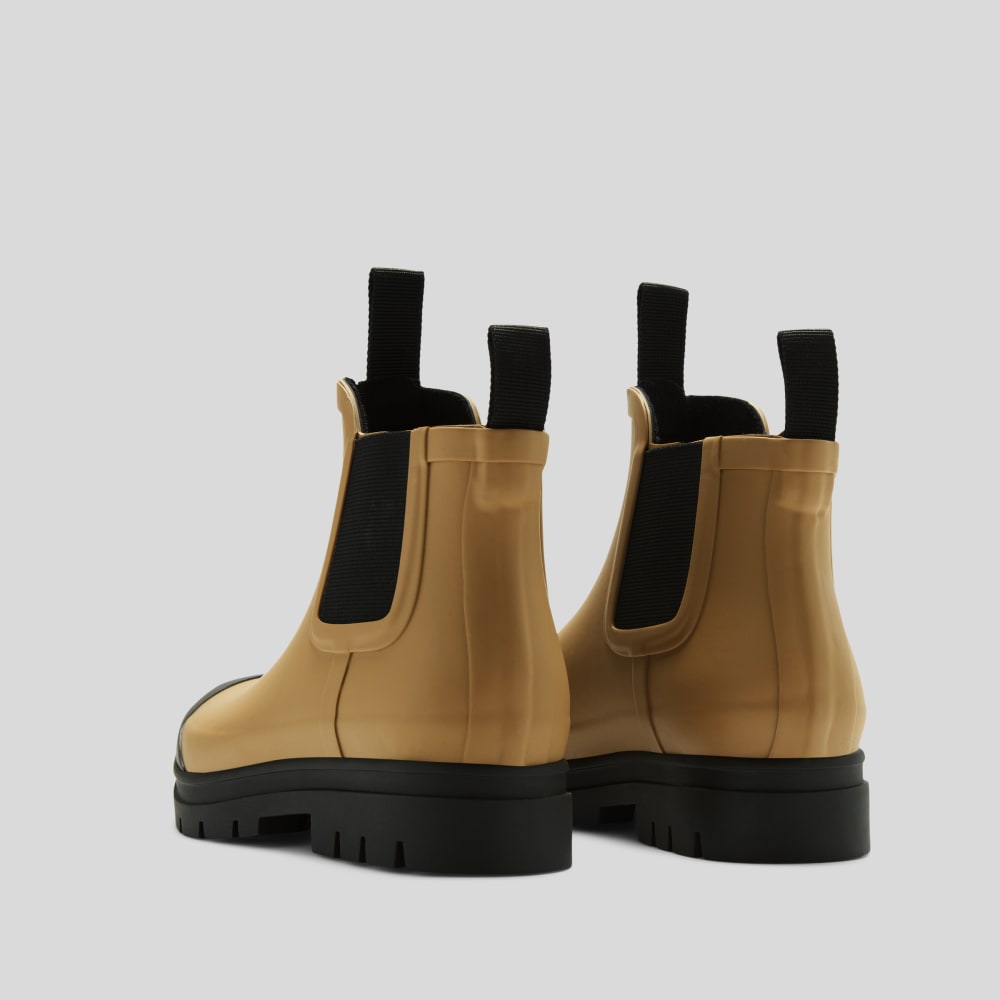 The Rain Boot in Golden Oak — detail view