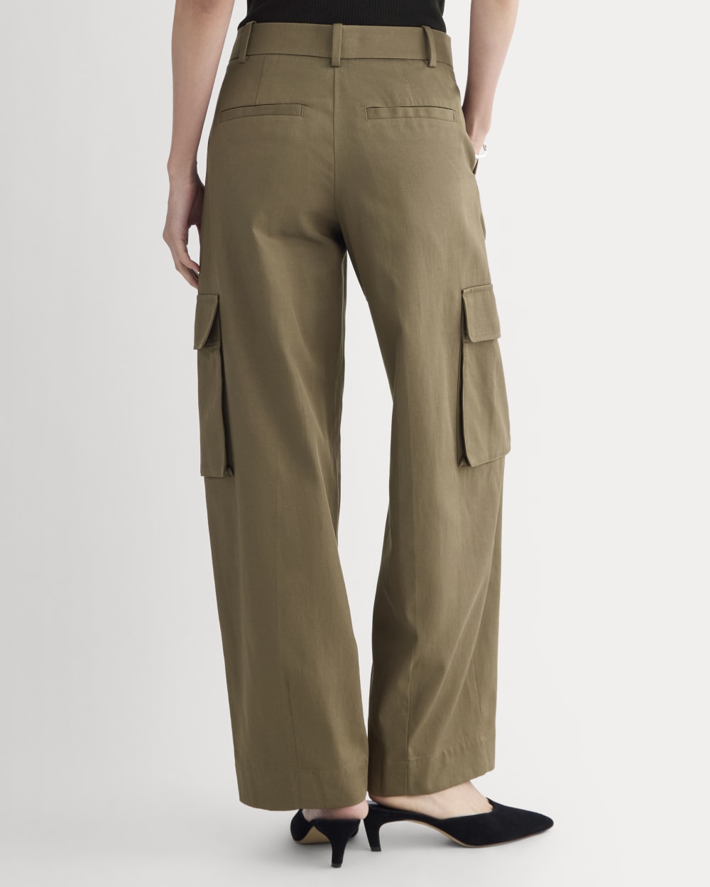 Wide-Leg Cargo Trouser in Buttersmooth in Deep Taupe — detail view