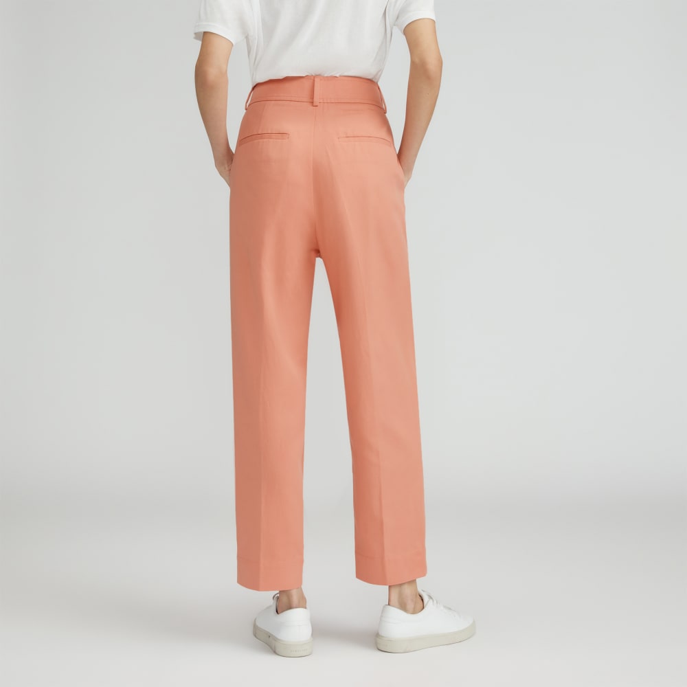 The Draper Tapered Pant in Buttersmooth in Tawny Pink — detail view