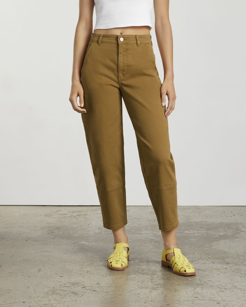 The Utility Barrel Pant in Golden Brown — detail view