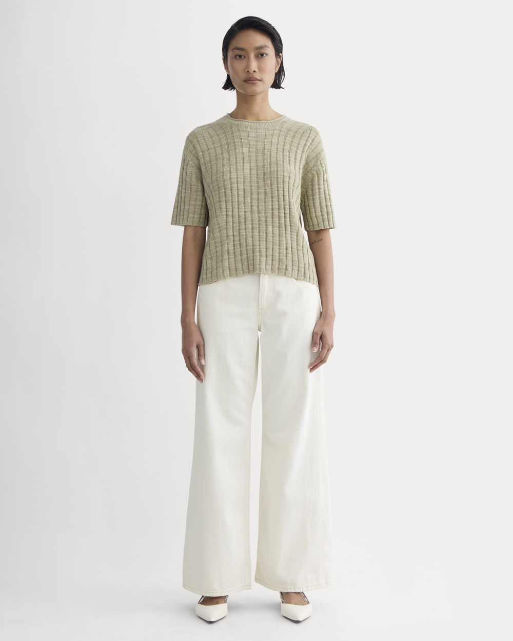 The Oversized Tee in Cotton Linen in Eucalyptus — detail view