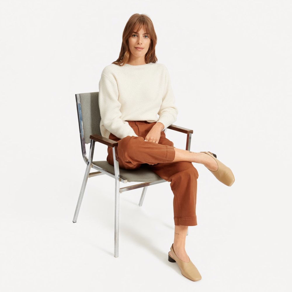 The Straight-Leg Crop in Cocoa Brown — detail view