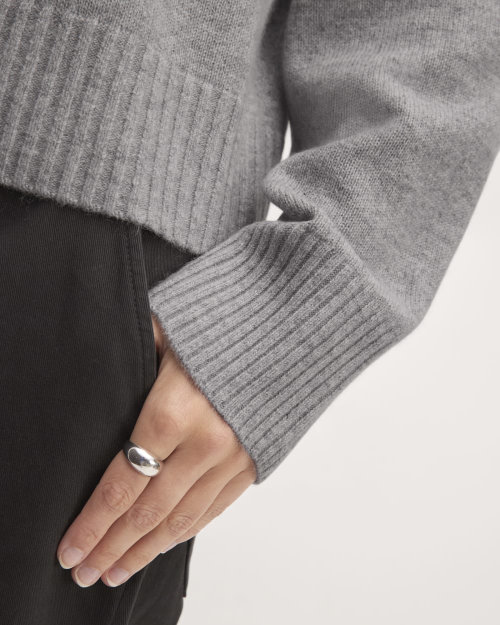 The Boxy Crew in Cashmere in Heathered Grey — detail view