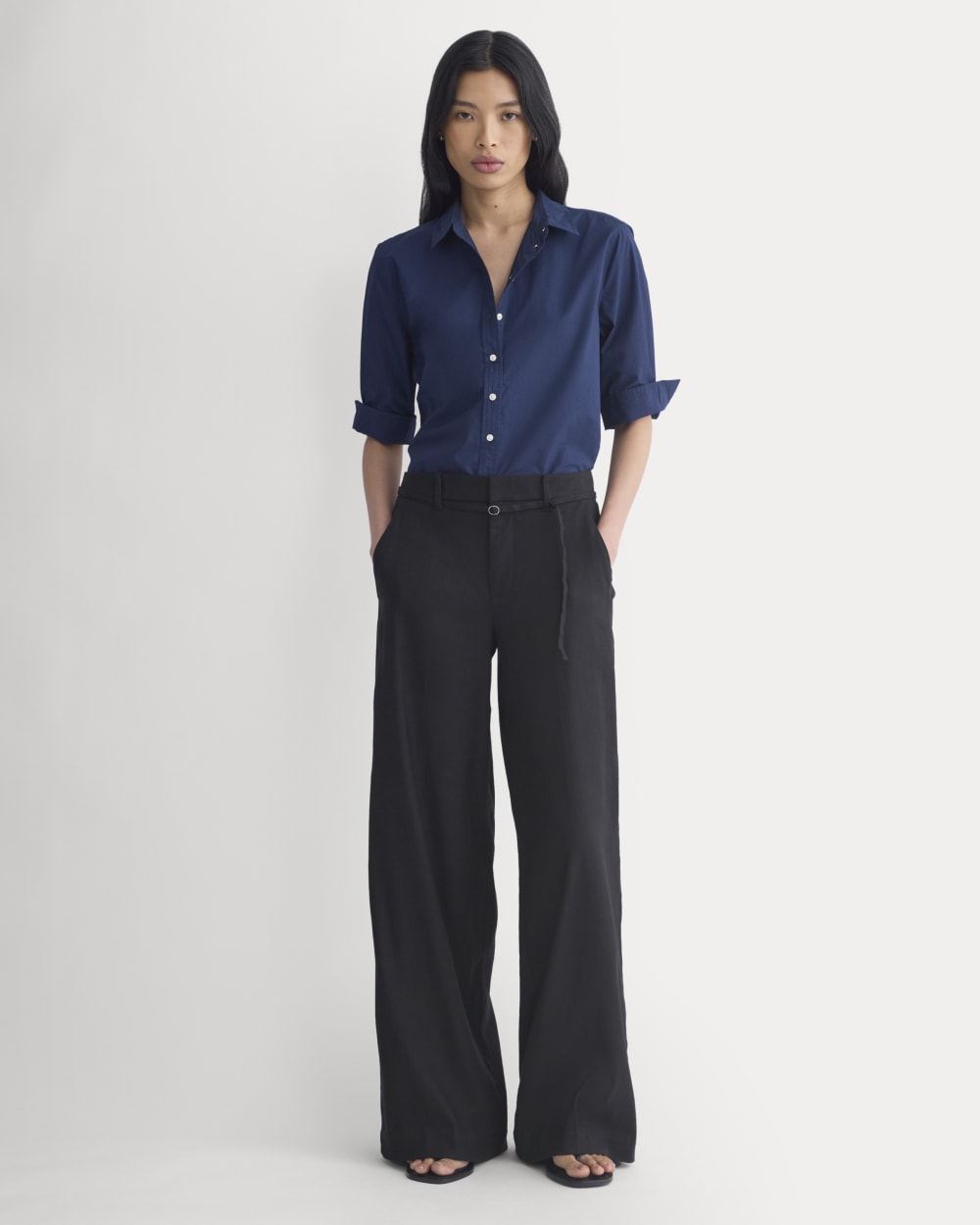 Cuff Detail Shirt in Lightweight Cotton in Navy — detail view