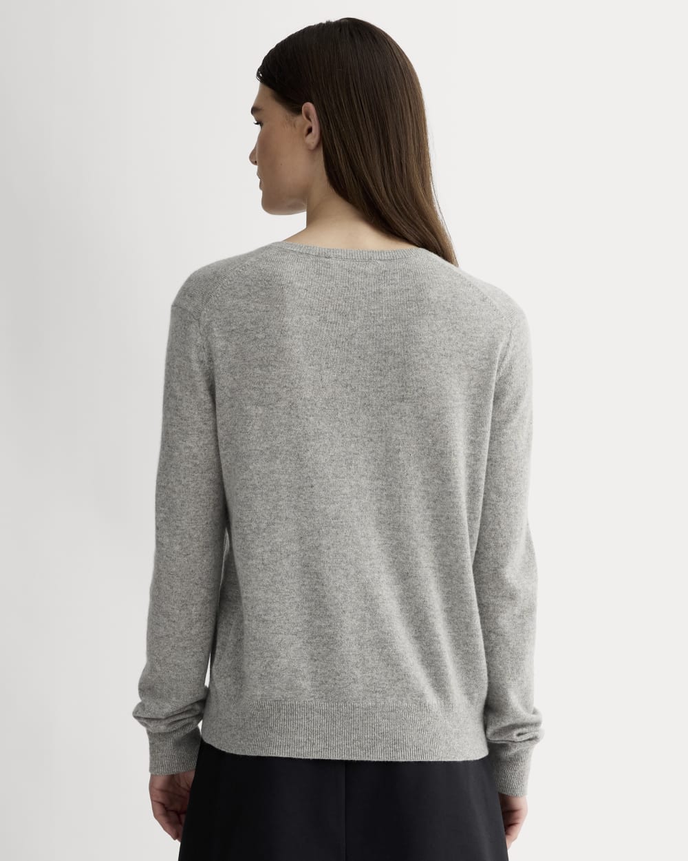 The Classic Cardigan in Cashmere in Light Heather Grey — detail view