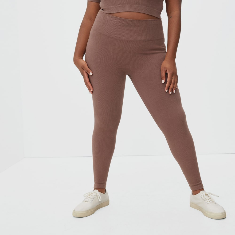 The Seamless Legging in Acorn — front view