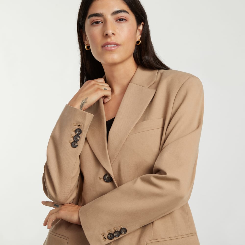 The ’80s Blazer in Ash Brown — detail view