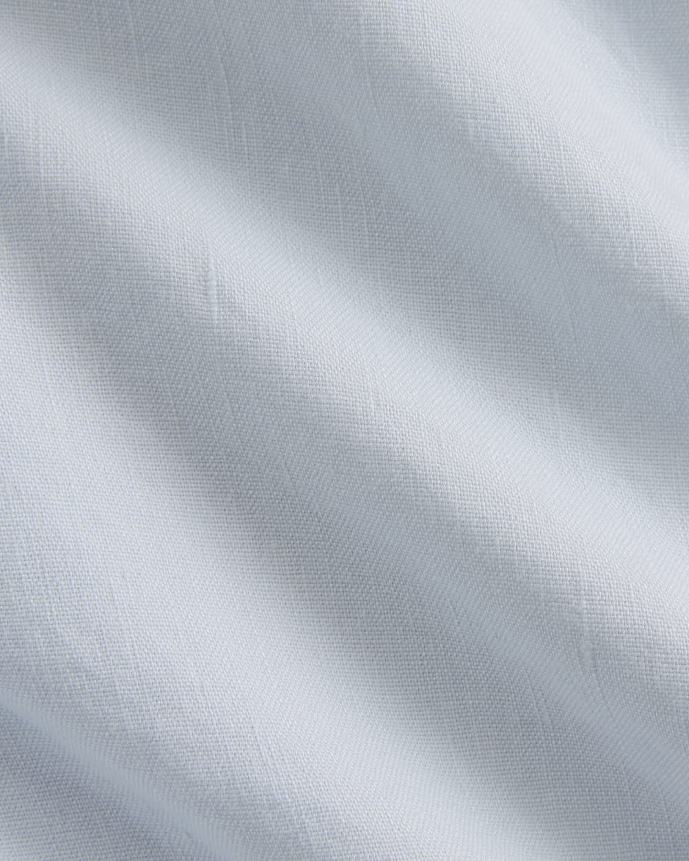 Cinched Top in Stretch Linen in Skywriting — detail view