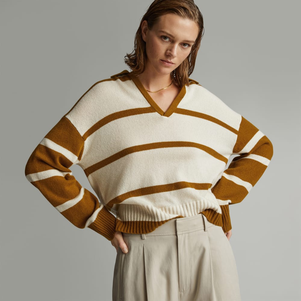 The Cashmere Polo in Bone / Tapenade — front view